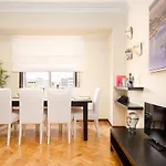 Big Families & Groups Bonjardim Views 5 Bedrooms 3 Bathrooms